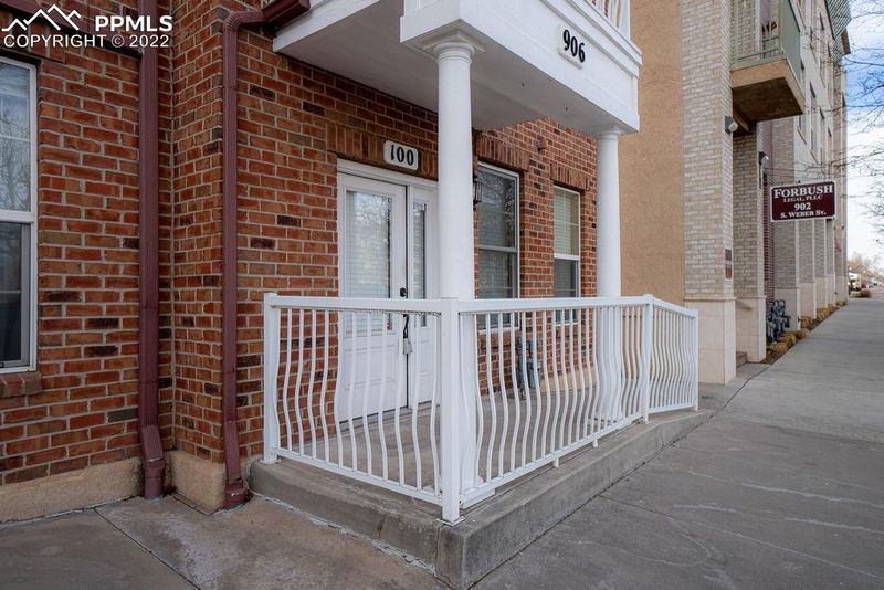 906 S Weber St, Colorado Springs, CO 80903