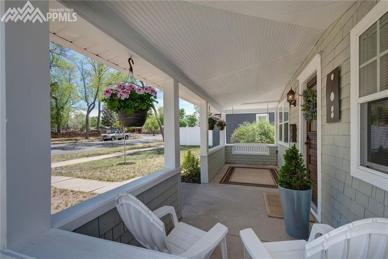 908 N Cedar St, Colorado Springs, CO 80903