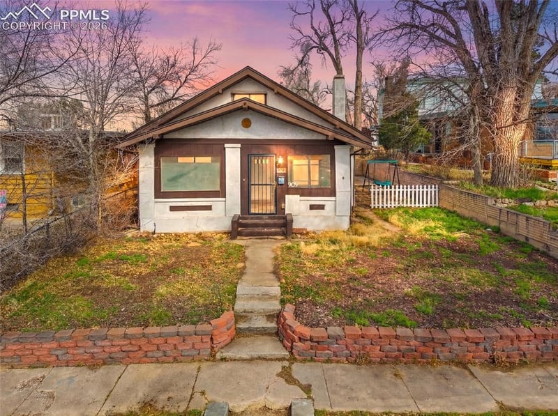 909 E 11th St, Pueblo, CO 81001