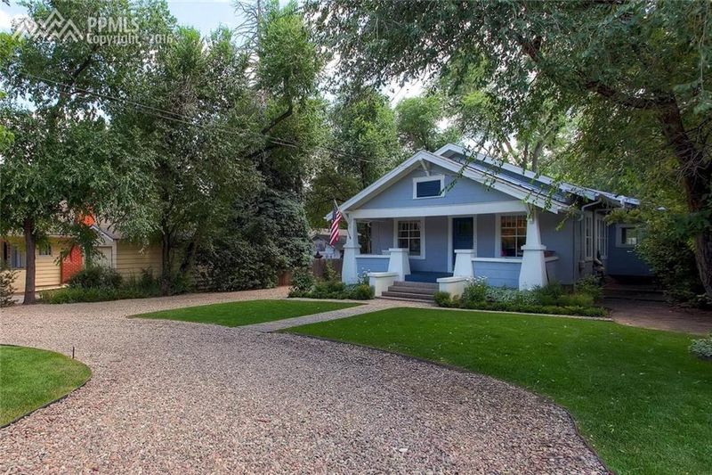 909 W Cheyenne Blvd, Colorado Springs, CO 80905