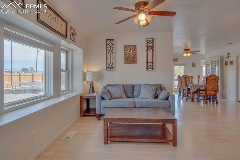 910 11th St, Penrose, CO 81240