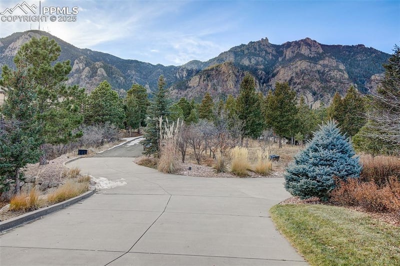 910 Grey Mountain Point, Colorado Springs, CO 80906