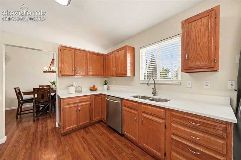 910 Lindstrom Dr, Colorado Springs, CO 80911