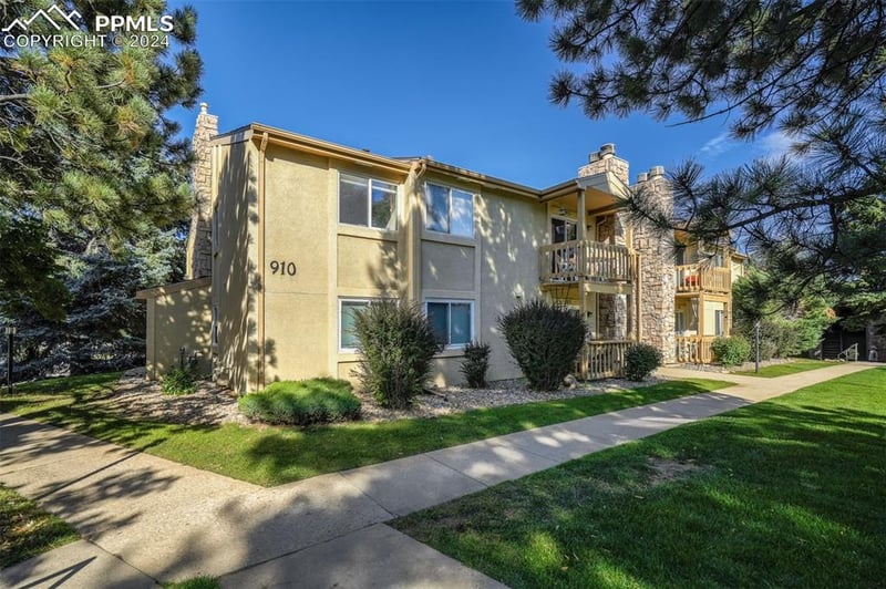 910 Tenderfoot Hill Rd #Apt 102, Colorado Springs, CO 80906
