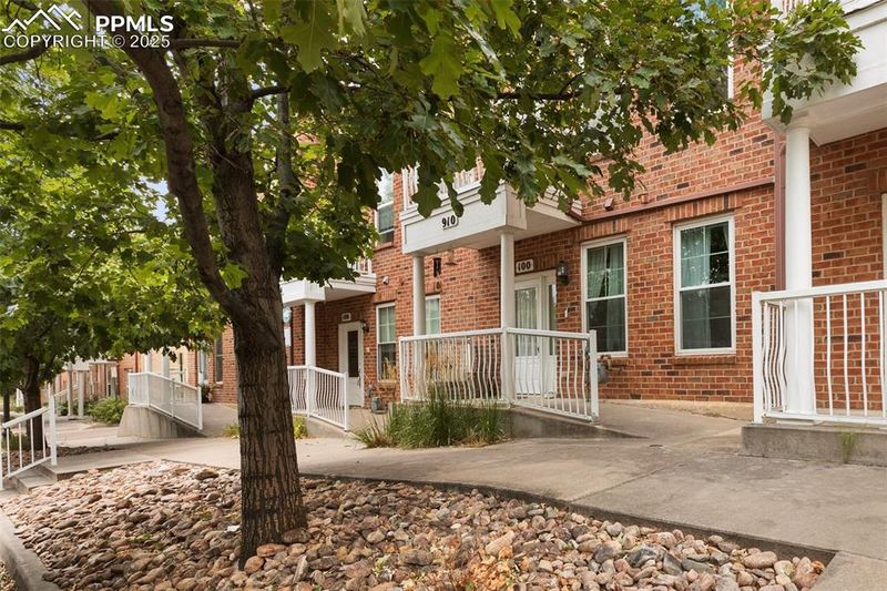 910 S Weber St, Colorado Springs, CO 80903