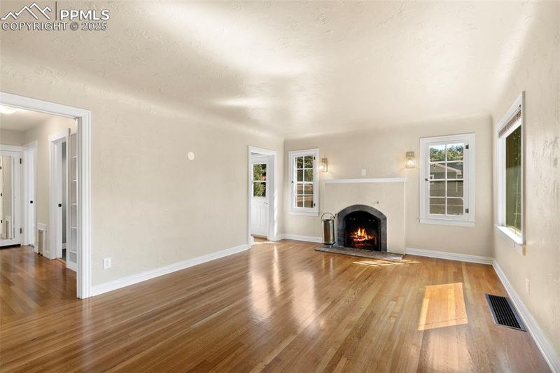 910 E Yampa St, Colorado Springs, CO 80903