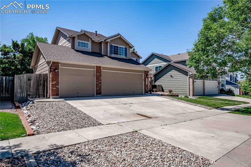9105 Melbourne Dr, Colorado Springs, CO 80920