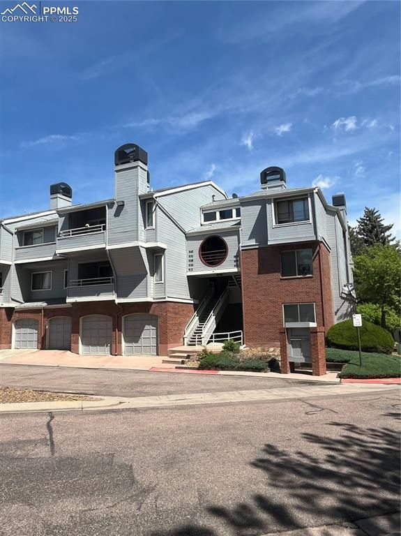 912 Acapulco Ct, Colorado Springs, CO 80910