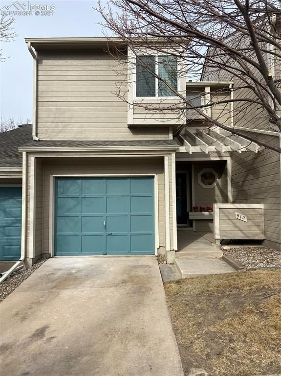 912 Azure Cir, Colorado Springs, CO 80910
