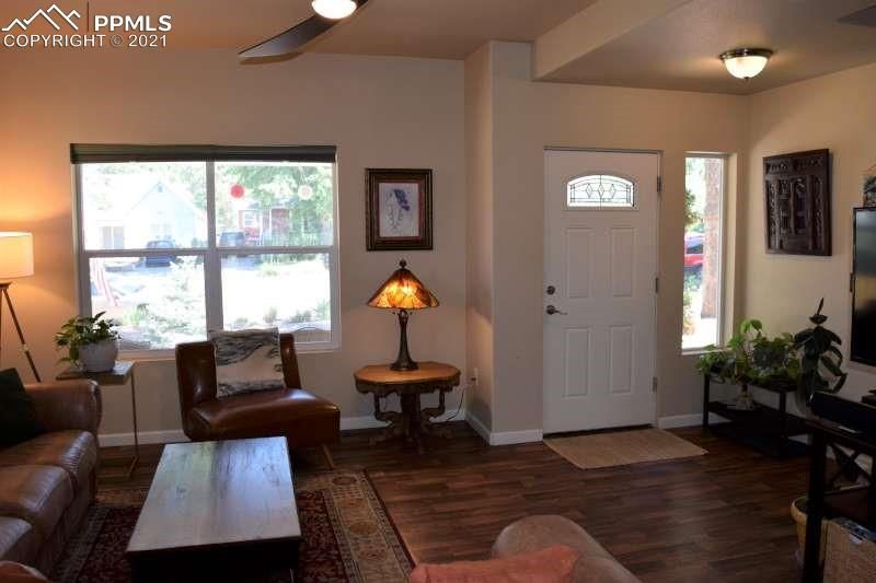 913 E Cimarron St, Colorado Springs, CO 80903