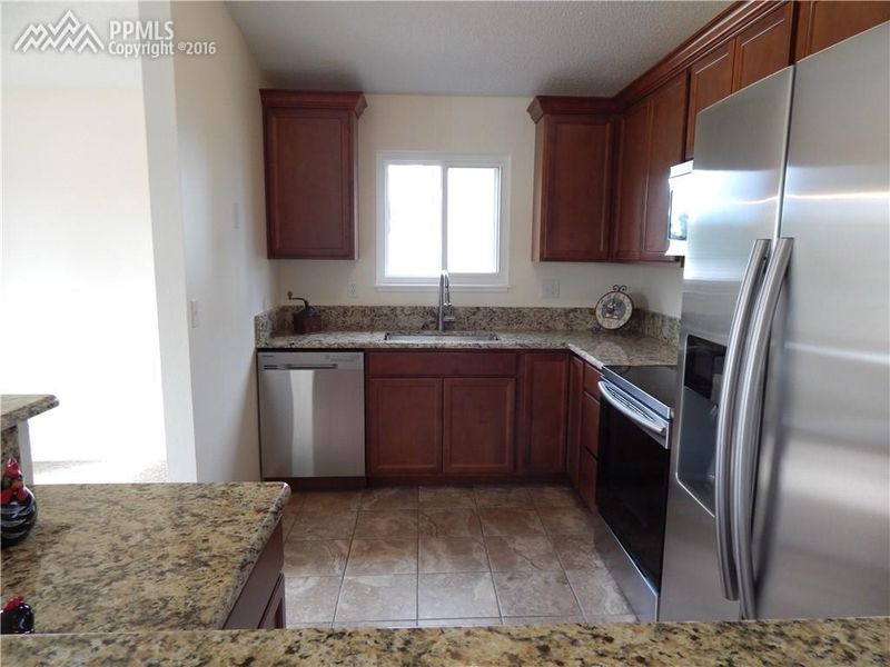 913 Daffodil St, Fountain, CO 80817