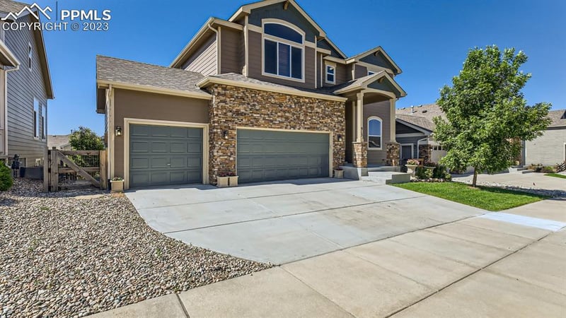 913 Deschutes Dr, Colorado Springs, CO 80921