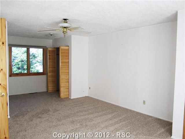 913 Magnolia St, Colorado Springs, CO 80907
