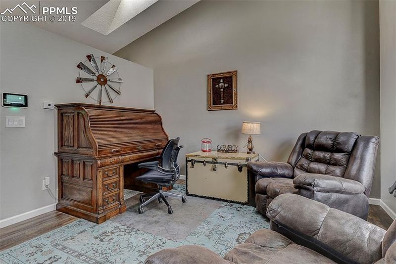 9132 Chieftan Dr, Colorado Springs, CO 80925