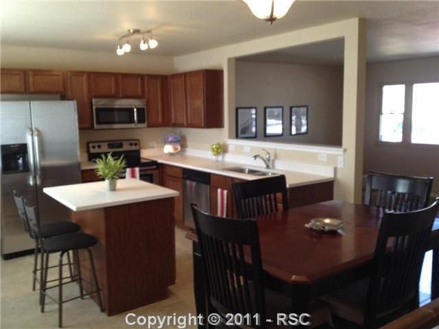 914 Bowser Dr, Colorado Springs, CO 80909