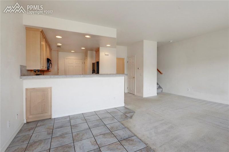 914 Mountain Crest Vw, Colorado Springs, CO 80906