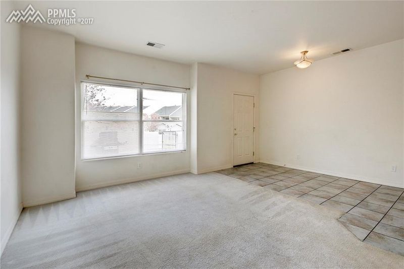 914 Mountain Crest Vw, Colorado Springs, CO 80906