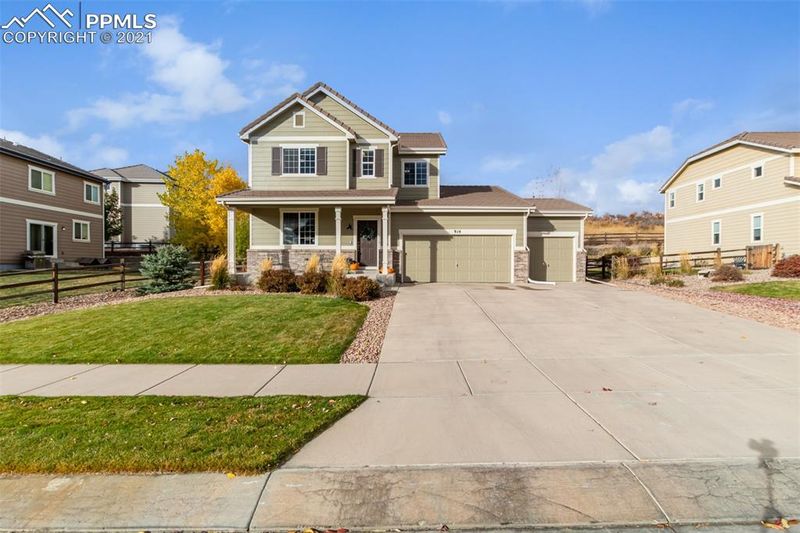 914 Spectrum Loop, Colorado Springs, CO 80921