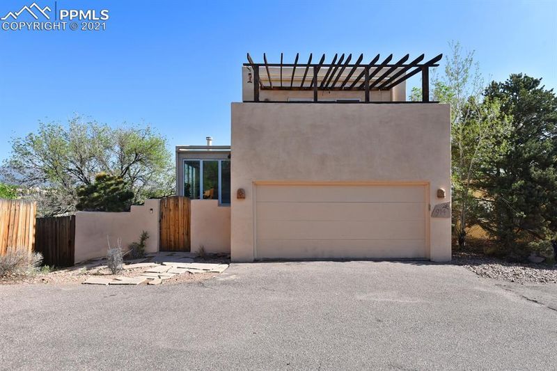 914 Summer Games Dr, Colorado Springs, CO 80905
