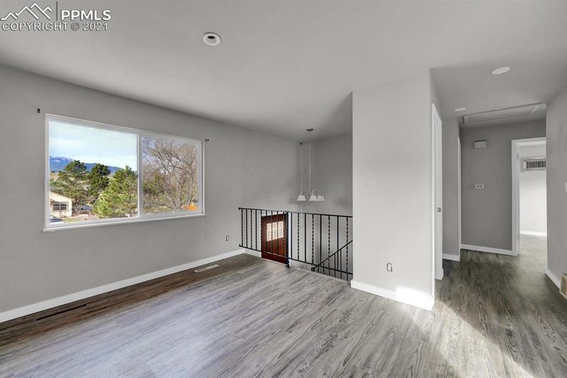 915 N 18th St, Colorado Springs, CO 80904