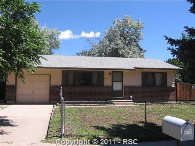 915 Bowser Dr, Colorado Springs, CO 80909