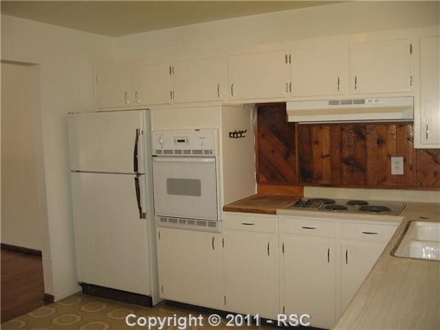 915 Bowser Dr, Colorado Springs, CO 80909