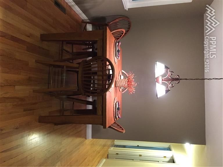 915 Chambers Dr, Colorado Springs, CO 80904