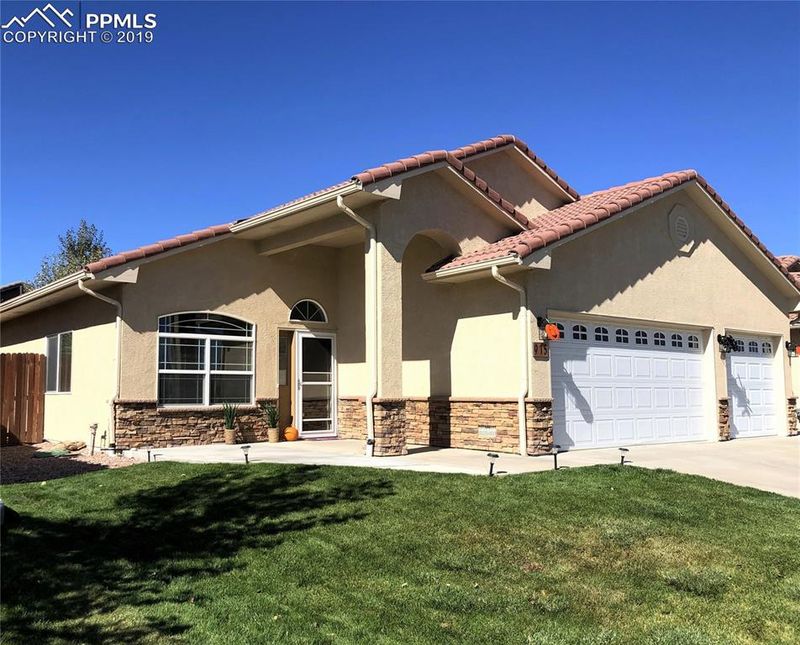 915 Sage St, Pueblo, CO 81005