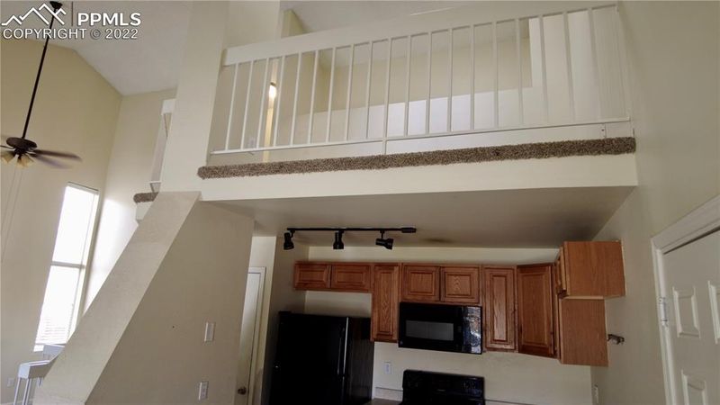 915 Tammany Dr, Colorado Springs, CO 80916