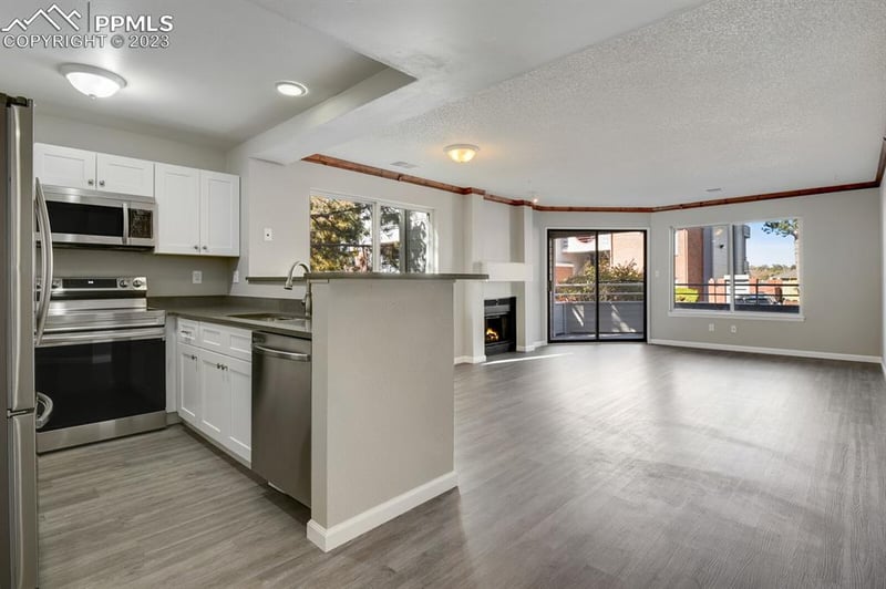 916 Acapulco Ct, Colorado Springs, CO 80910