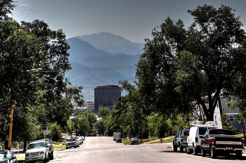 916 E Cucharras St, Colorado Springs, CO 80903