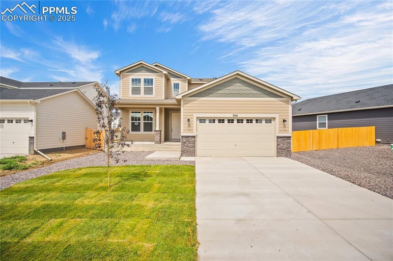 9162 Golden Buffs Dr, Colorado Springs, CO 80925