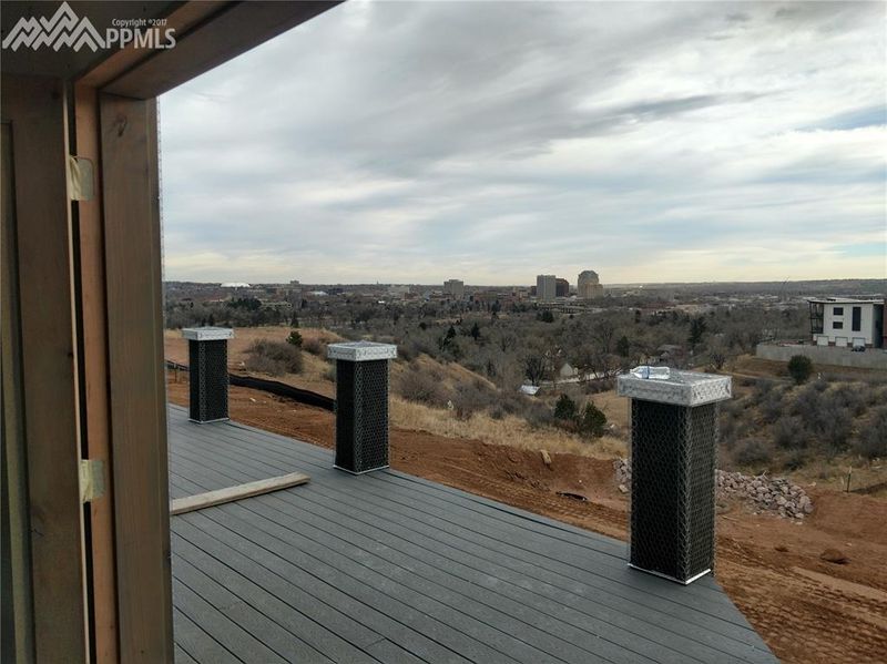 917 E Uintah Bluffs Pl, Colorado Springs, CO 80903