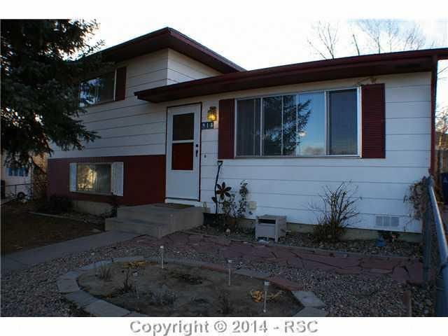 918 Boggs Dr, Colorado Springs, CO 80910