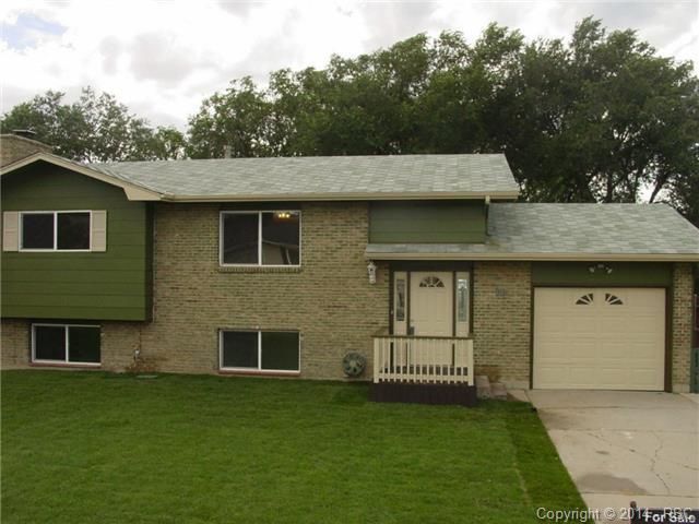 918 Cardinal St, Colorado Springs, CO 80911