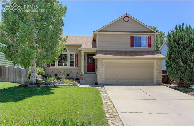 918 Daffodil St, Fountain, CO 80817