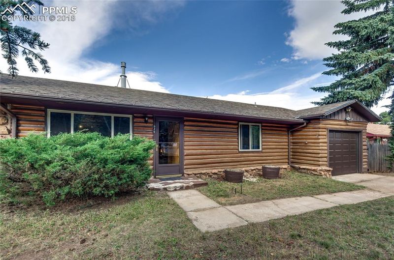 918 N Rampart Range Rd, Woodland Park, CO 80863