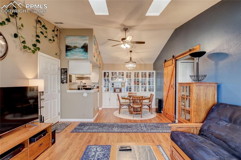918 Tenderfoot Hill Rd #201, Colorado Springs, CO 80906