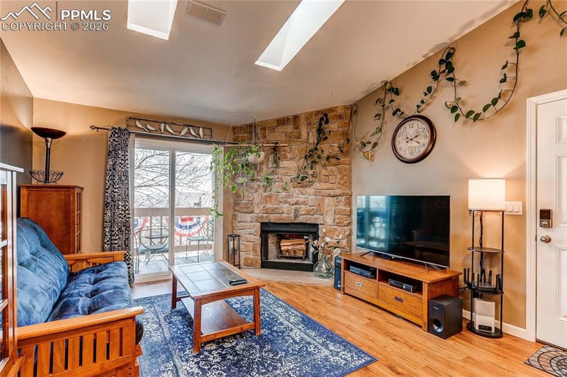 918 Tenderfoot Hill Rd #201, Colorado Springs, CO 80906