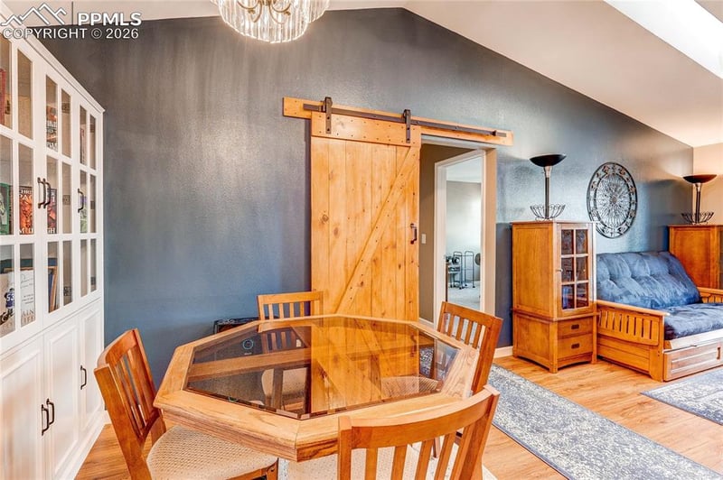 918 Tenderfoot Hill Rd #201, Colorado Springs, CO 80906