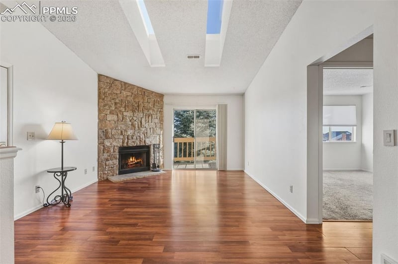 918 Tenderfoot Hill Rd #202, Colorado Springs, CO 80906