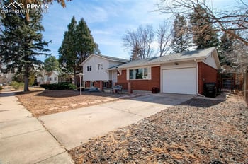 919 Dirksland St, Colorado Springs, CO 80907