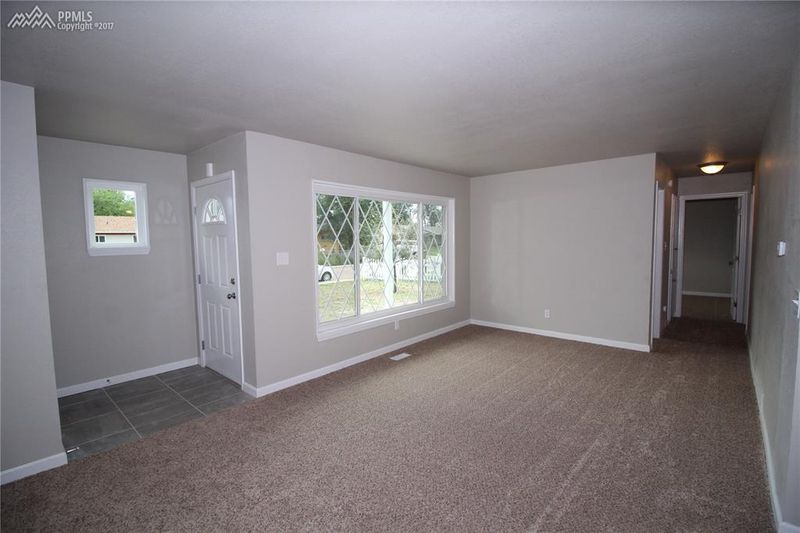 92 Doris Dr, Colorado Springs, CO 80911