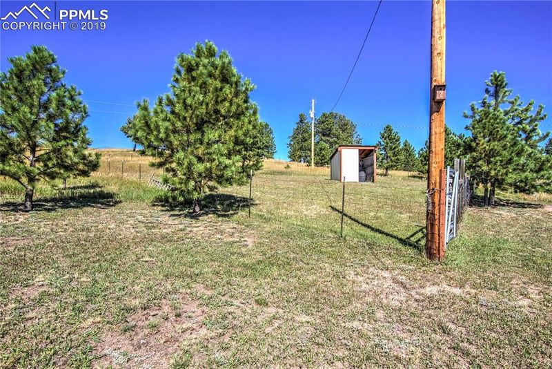 92 Pine Bluff Dr, Divide, CO 80814