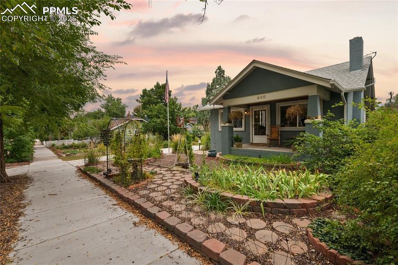 920 N Hancock Ave, Colorado Springs, CO 80903