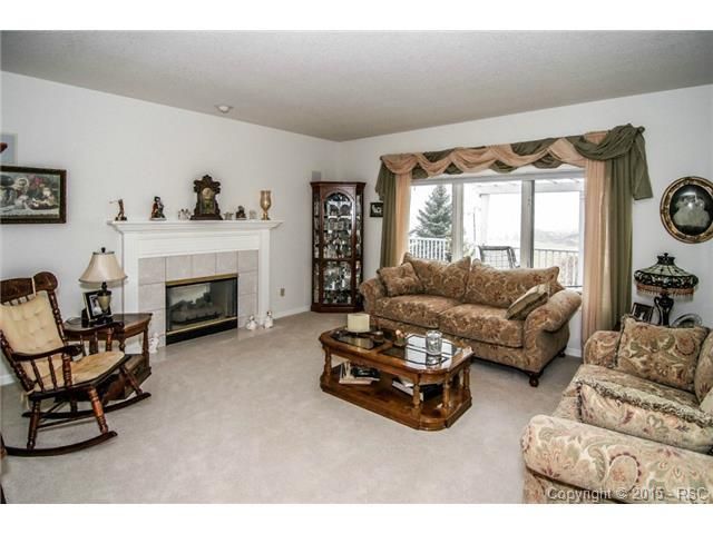 921 W Caribou Dr, Monument, CO 80132