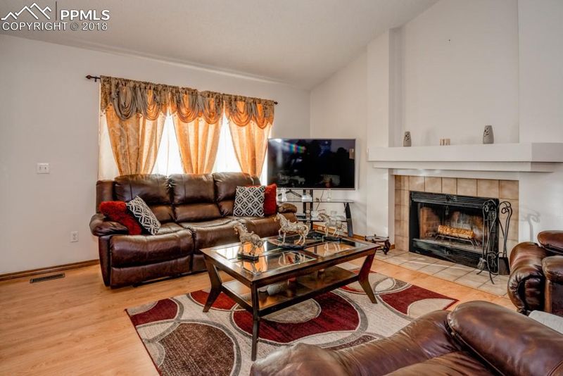 921 Daffodil St, Fountain, CO 80817