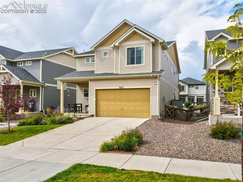 9213 Pacific Crest Dr, Colorado Springs, CO 80927