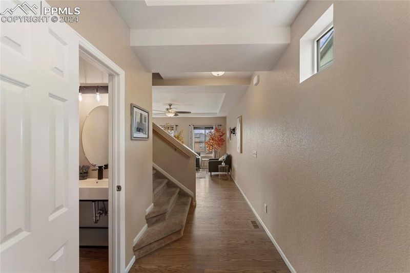 9238 Pacific Crest Dr, Colorado Springs, CO 80927