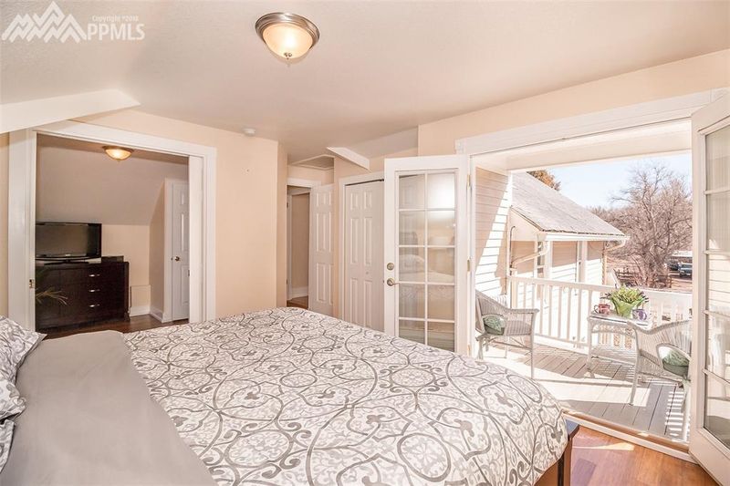 924 N El Paso St, Colorado Springs, CO 80903